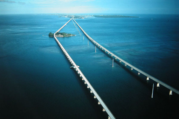 Семи мильный мост во Флориде