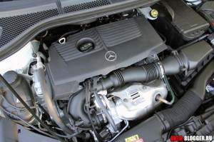 Mercedes Benz B Class 2012 года, двигатель, фото 1