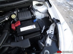 Nissan Tiida, двигатель, фото 4
