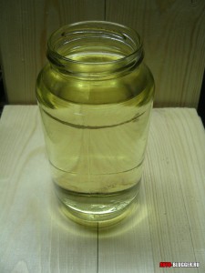 бензин в банке
